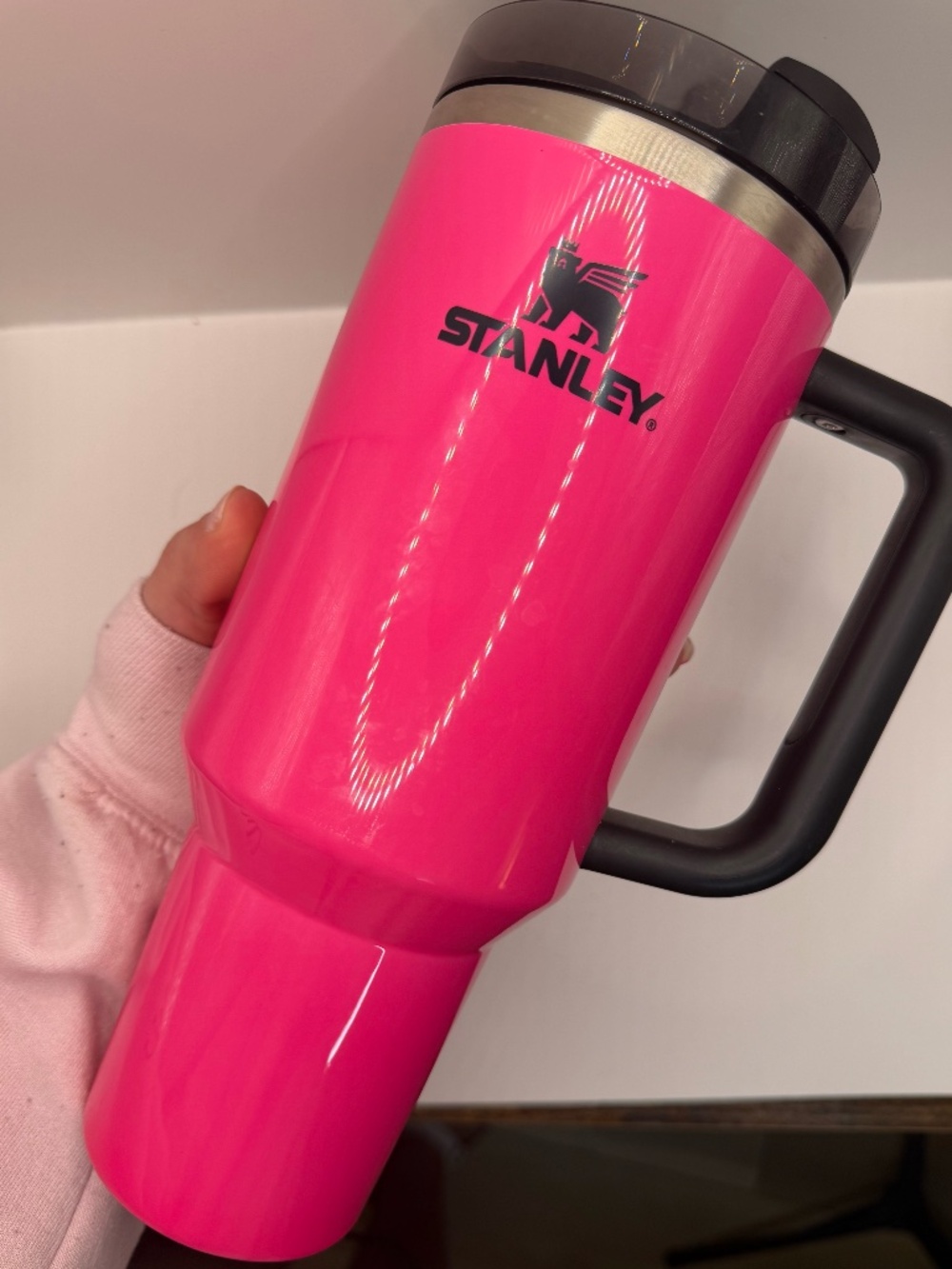 Stanley 40oz Quencher H2.0 Tumbler Electric Neon Pink Limited Edition (No Straw)